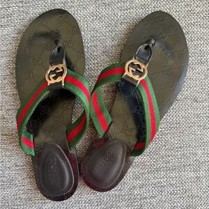 Gucci Black Leather Flip Flops with Green and Red Web and Gold GG